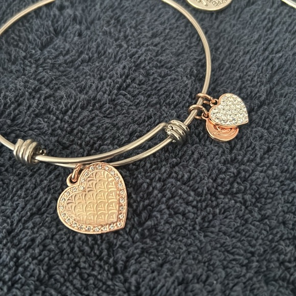 Miscellaneous bracelets - Picture 3 of 7